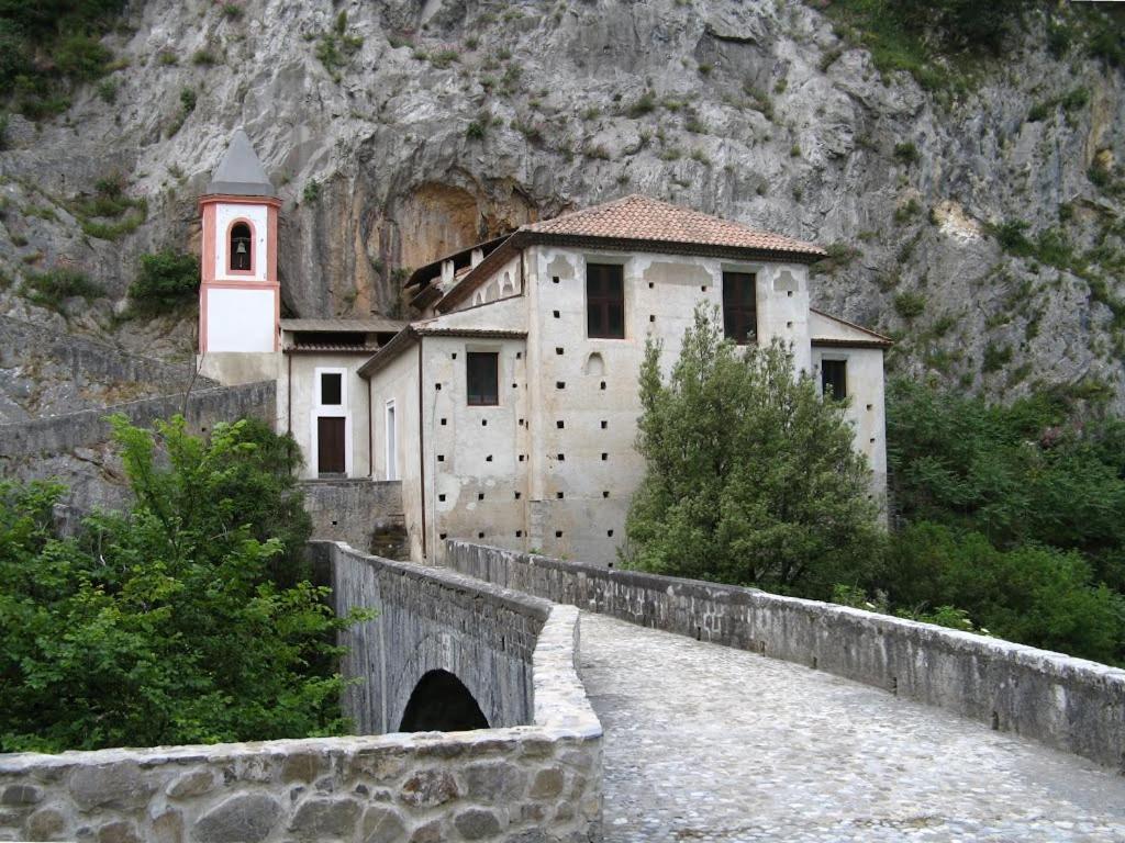 Montesanto 116 Lägenhet Cosenza Exteriör bild